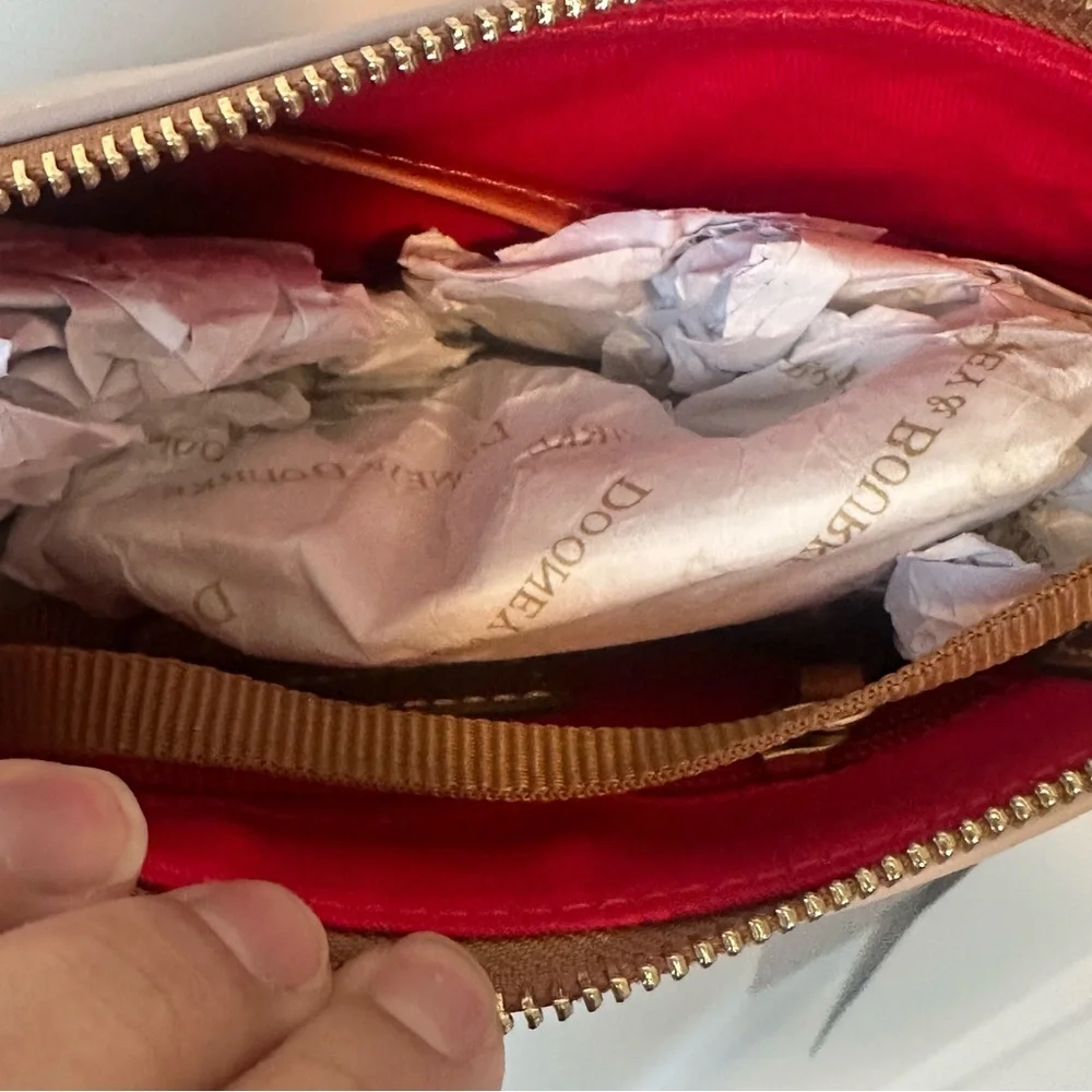 New! Dooney and Bourke Light Blush Pink Wexford Leather Rosie Crossbody Purse - Picture 13 of 16